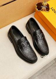 Picture of Louis Vuitton Shoes _SKULVsz38-45HY011413155
